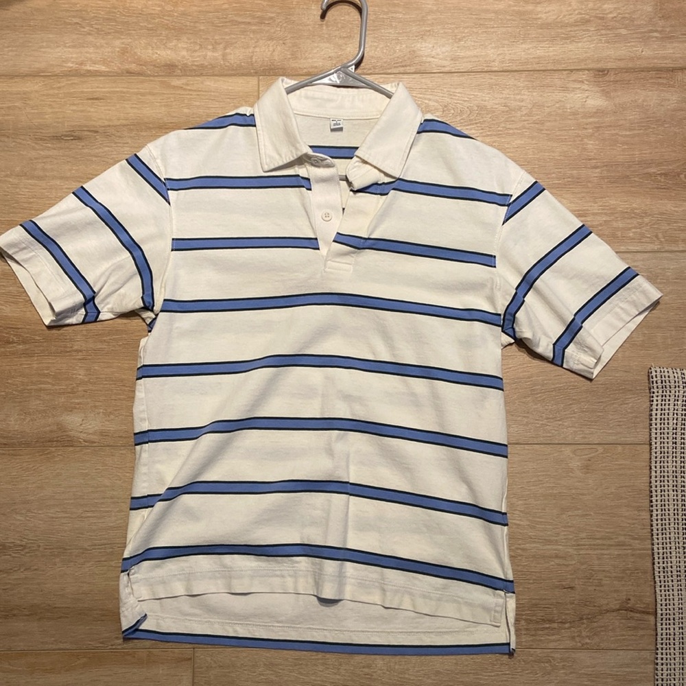 Uniqlo polo shirt